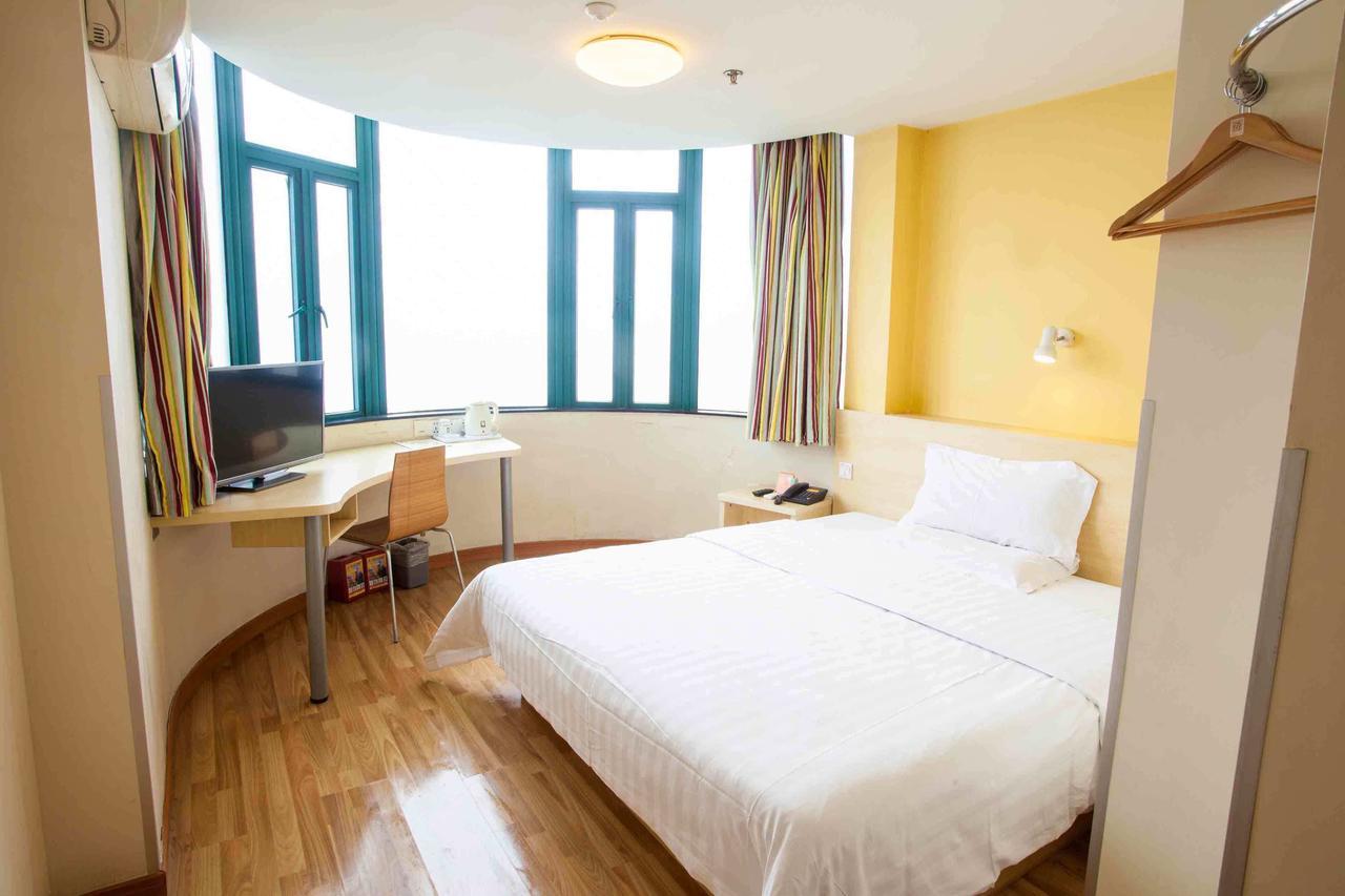 7Days Inn Dongguan Conference & Exhibition Center Номер фото