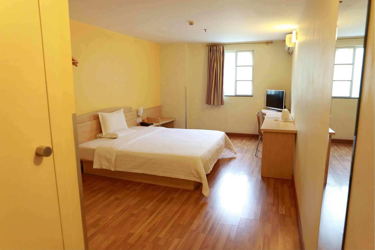 7Days Inn Dongguan Conference & Exhibition Center Номер фото
