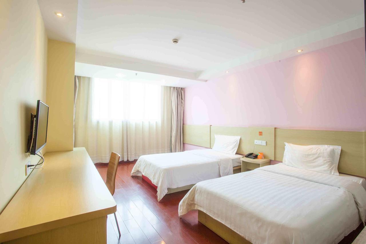 7Days Inn Dongguan Conference & Exhibition Center Номер фото